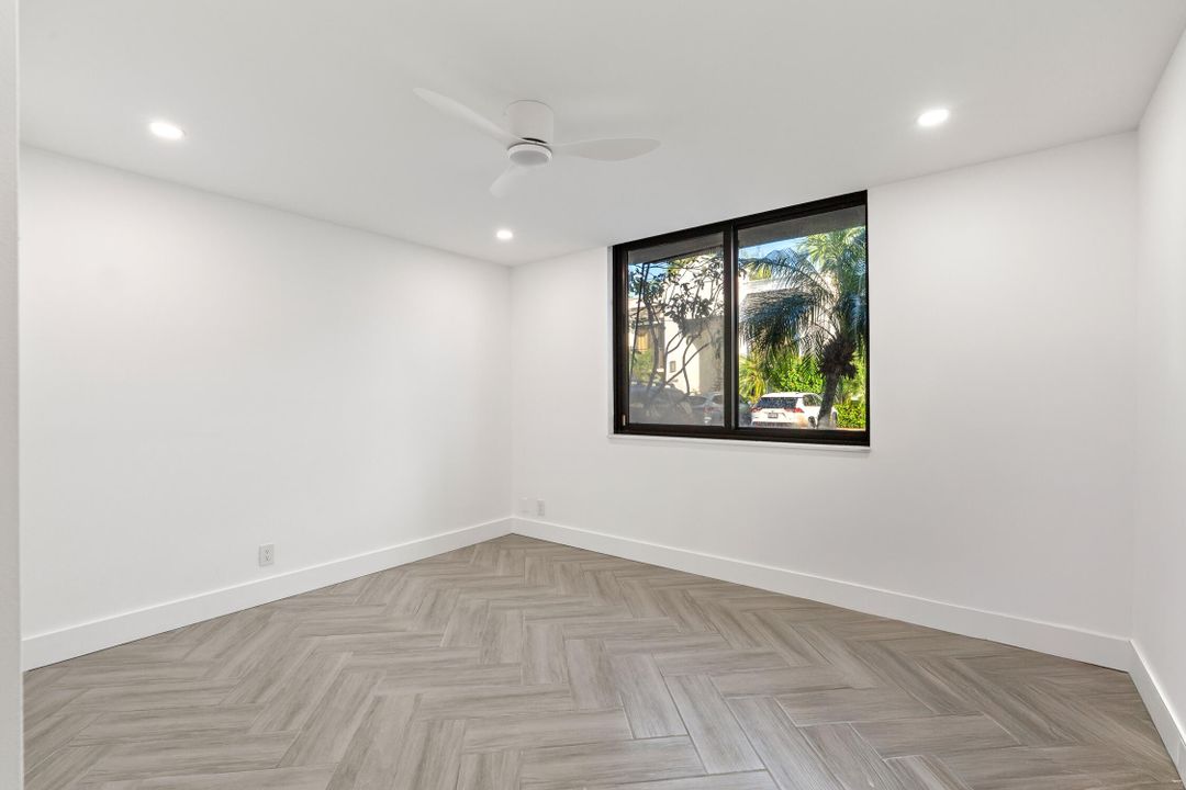 For Sale: $1,395,000 (3 beds, 2 baths, 1273 Square Feet)