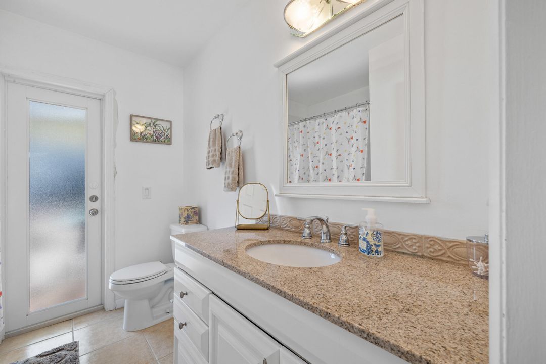 For Sale: $2,275,000 (3 beds, 2 baths, 2020 Square Feet)