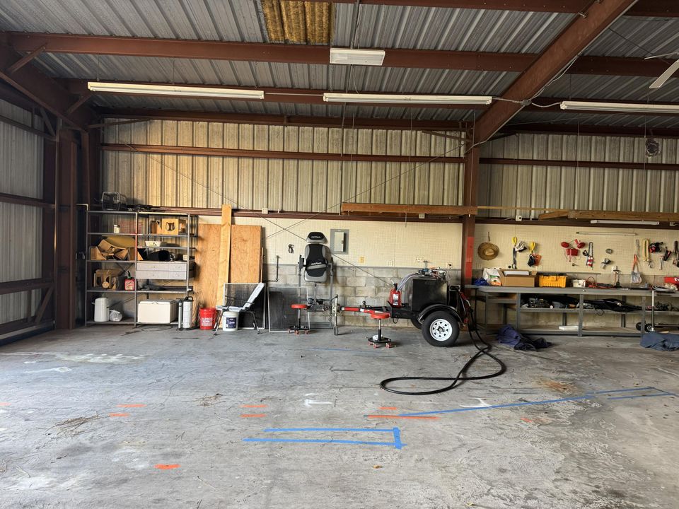 For Sale: $750,000 (5 beds, 3 baths, 2537 Square Feet)