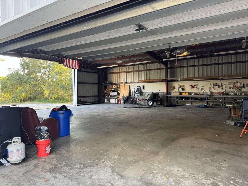 For Sale: $750,000 (5 beds, 3 baths, 2537 Square Feet)