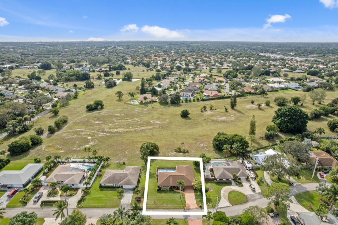 En Venta: $520,000 (3 camas, 2 baños, 1971 Pies cuadrados)