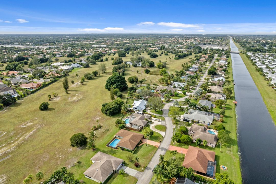 En Venta: $520,000 (3 camas, 2 baños, 1971 Pies cuadrados)