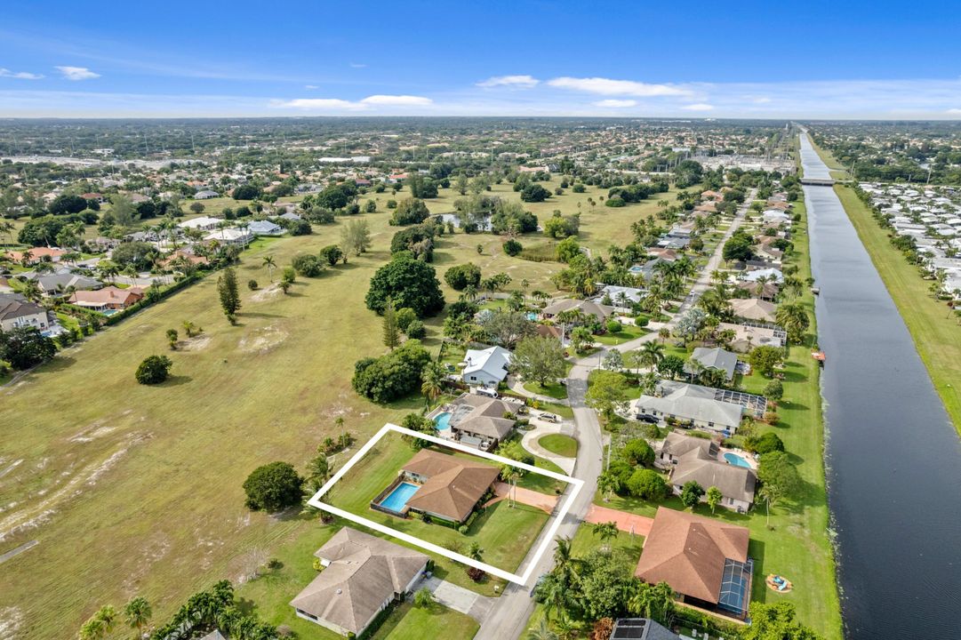 En Venta: $520,000 (3 camas, 2 baños, 1971 Pies cuadrados)