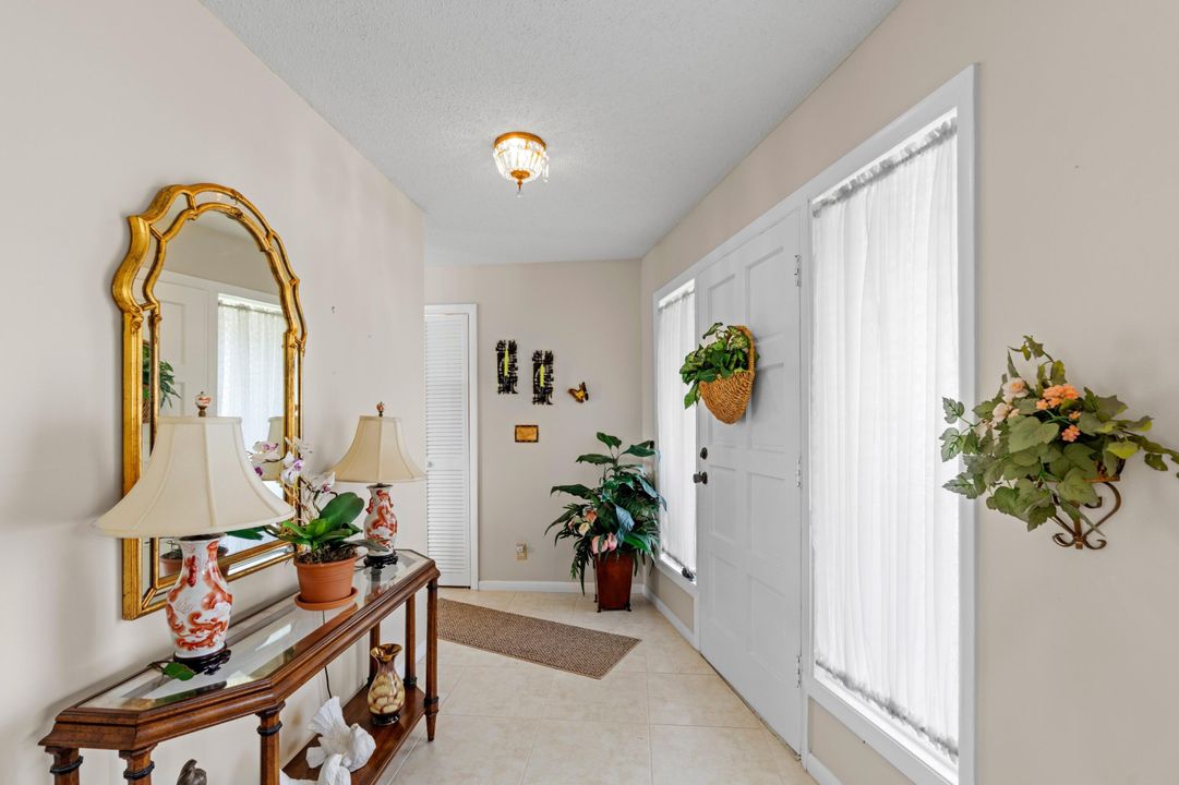 En Venta: $520,000 (3 camas, 2 baños, 1971 Pies cuadrados)