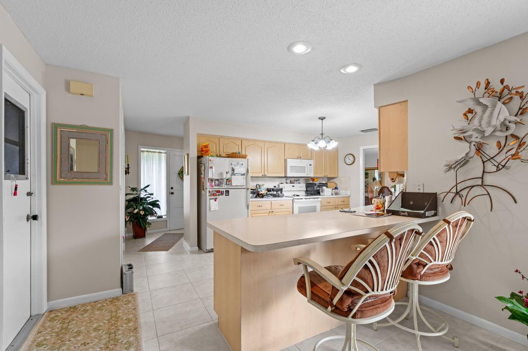 En Venta: $520,000 (3 camas, 2 baños, 1971 Pies cuadrados)