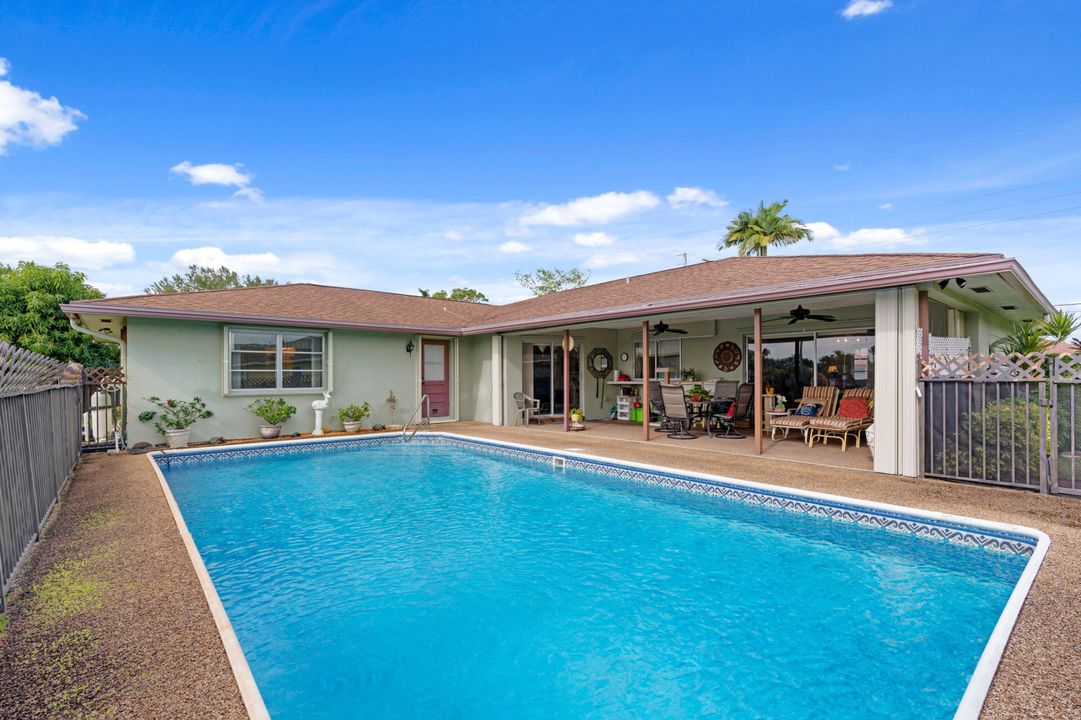 En Venta: $520,000 (3 camas, 2 baños, 1971 Pies cuadrados)