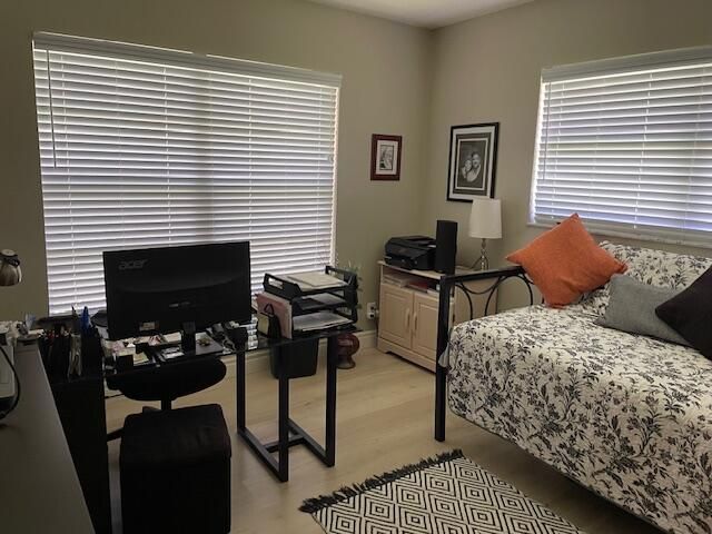 For Sale: $304,000 (2 beds, 2 baths, 1400 Square Feet)