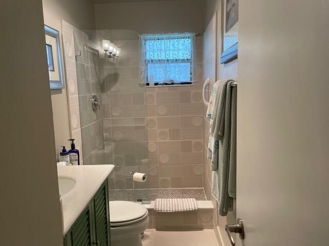 For Sale: $304,000 (2 beds, 2 baths, 1400 Square Feet)