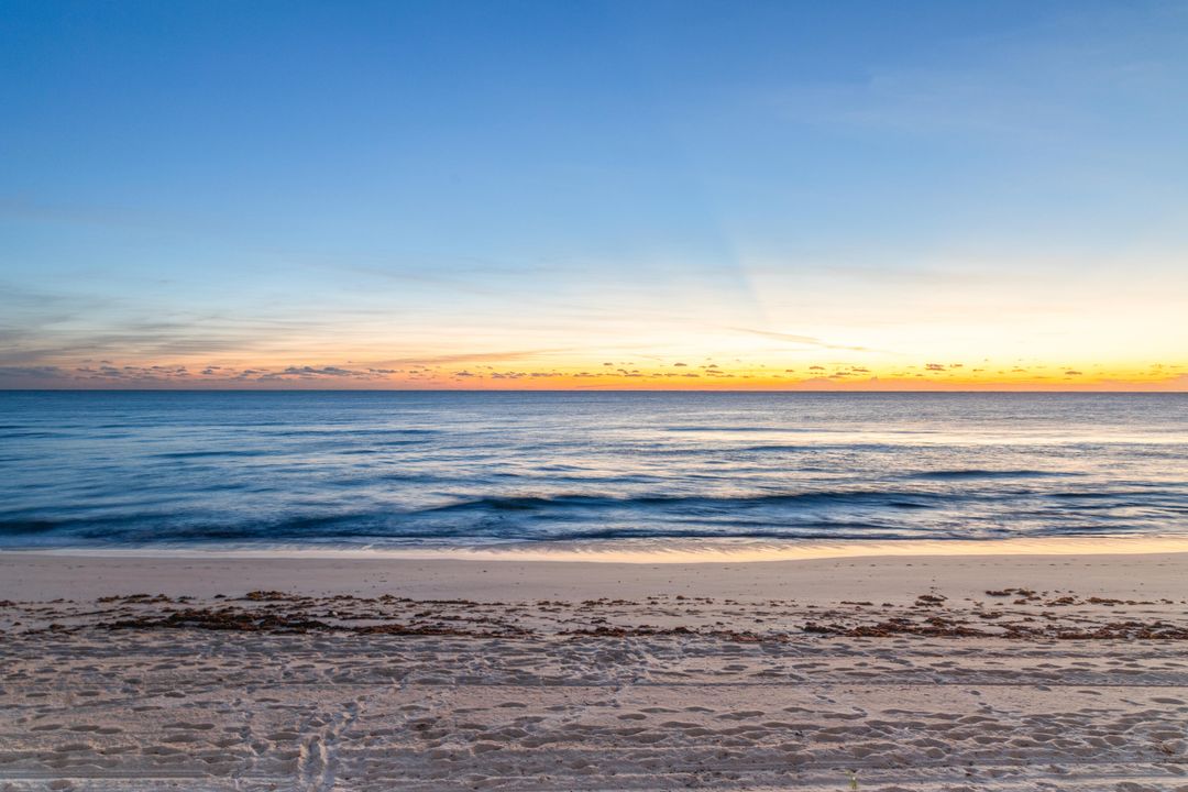 For Rent: $15,900 (3 beds, 3 baths, 2820 Square Feet)