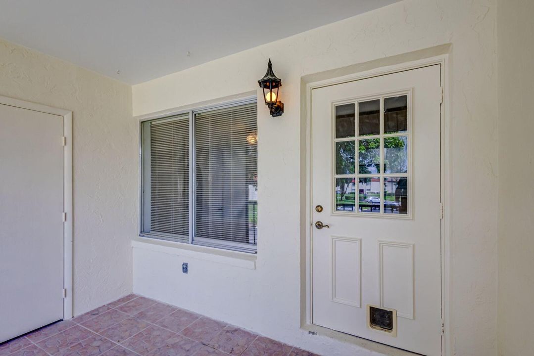 出租: $1,895 (2 贝兹, 2 浴室, 1115 平方英尺)