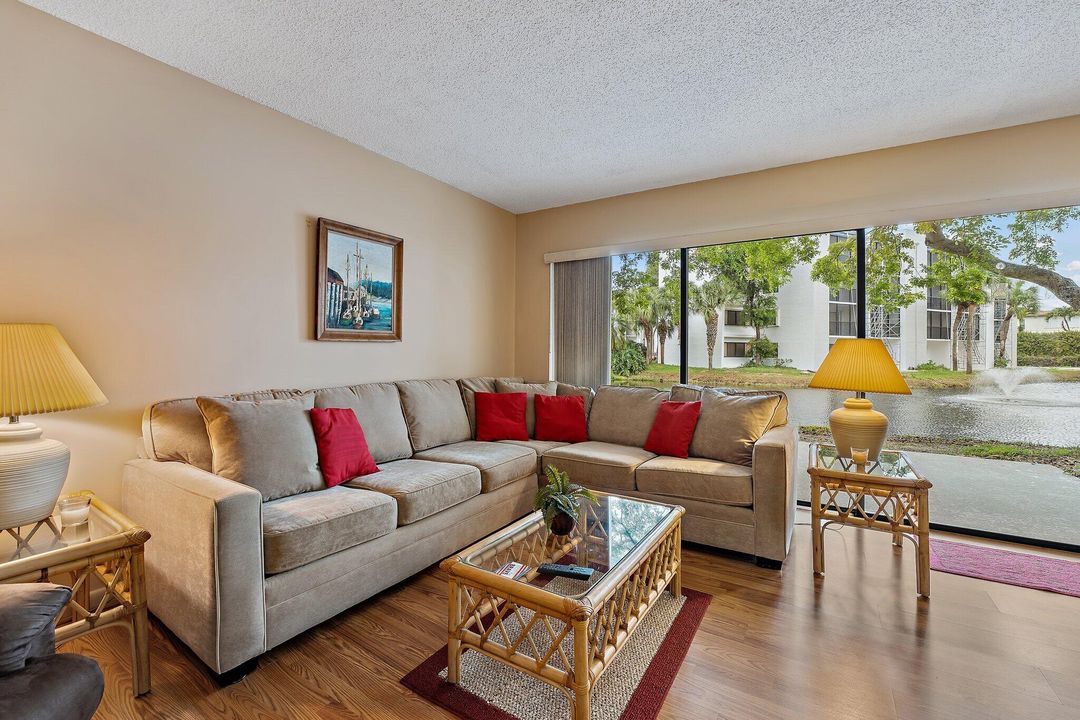 En Venta: $325,000 (1 camas, 1 baños, 860 Pies cuadrados)