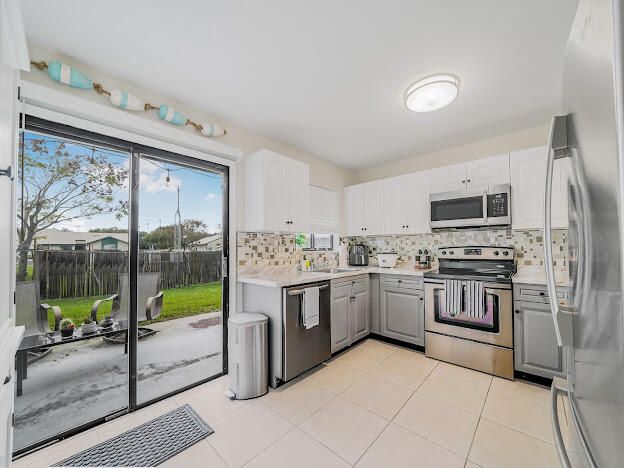 En Venta: $249,900 (3 camas, 2 baños, 1062 Pies cuadrados)