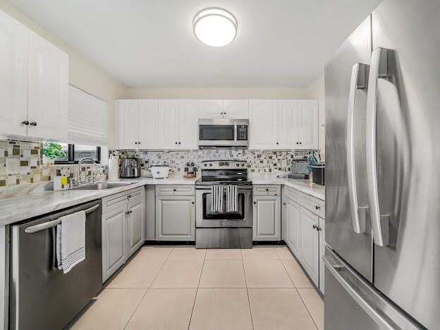 En Venta: $249,900 (3 camas, 2 baños, 1062 Pies cuadrados)