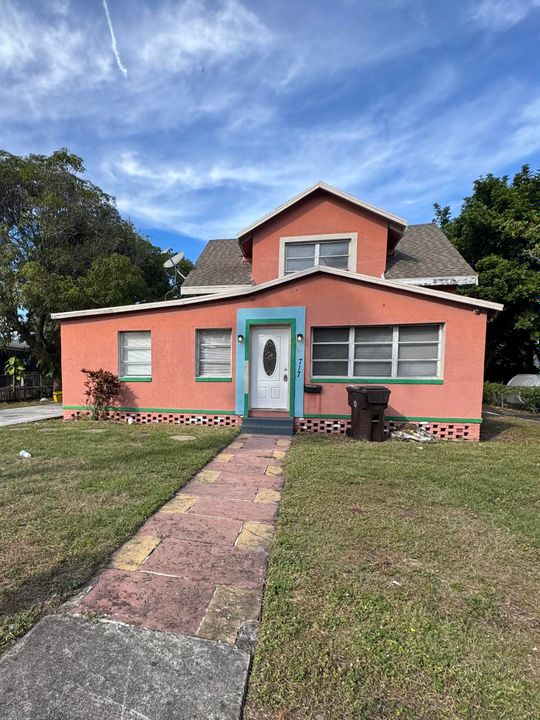 出租: $2,800 (4 贝兹, 2 浴室, 1720 平方英尺)