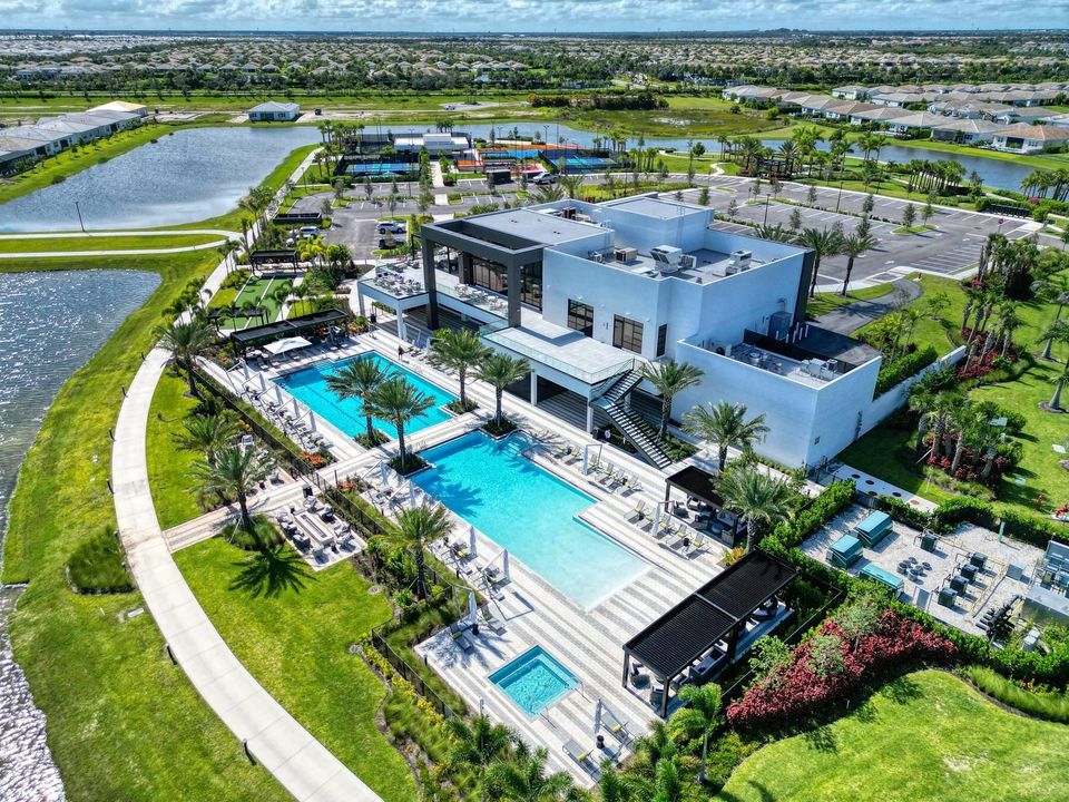 出租: $2,850 (3 贝兹, 2 浴室, 1878 平方英尺)