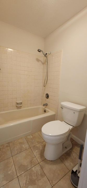 For Rent: $2,500 (3 beds, 2 baths, 1688 Square Feet)