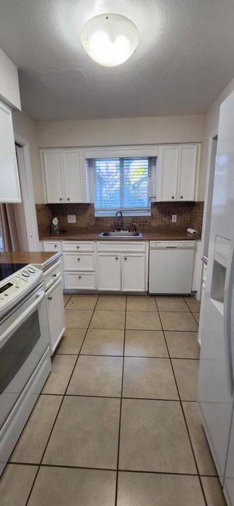 For Rent: $2,500 (3 beds, 2 baths, 1688 Square Feet)