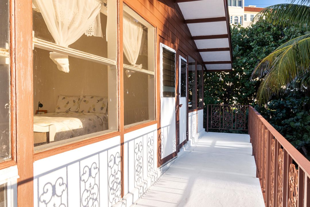 For Rent: $15,900 (3 beds, 3 baths, 2820 Square Feet)