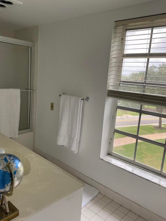 For Sale: $595,000 (3 beds, 2 baths, 1925 Square Feet)