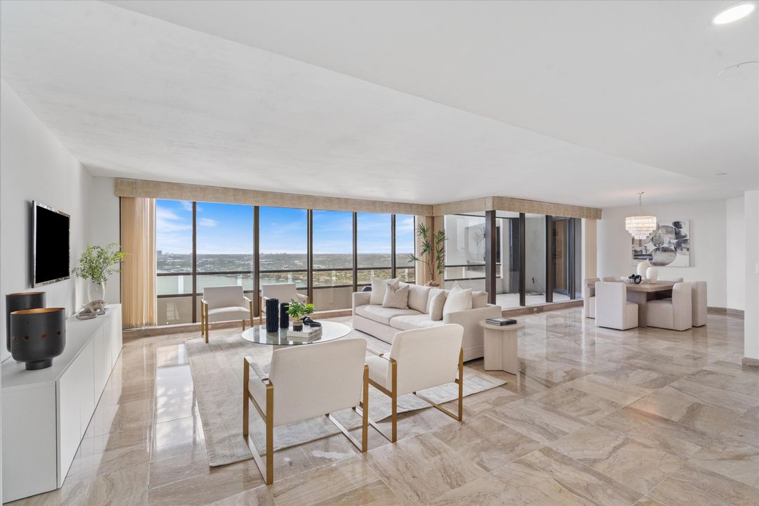 出租: $6,950 (2 贝兹, 2 浴室, 2796 平方英尺)