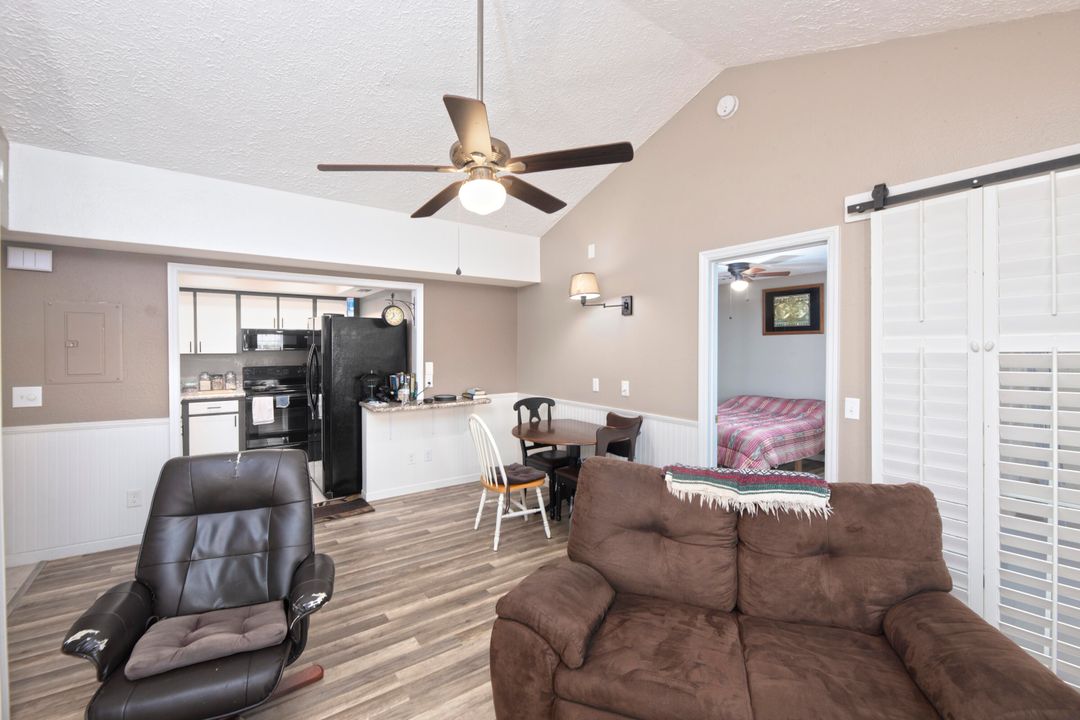 En Venta: $180,000 (2 camas, 2 baños, 874 Pies cuadrados)