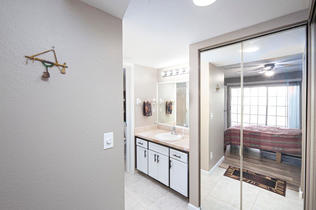 En Venta: $180,000 (2 camas, 2 baños, 874 Pies cuadrados)