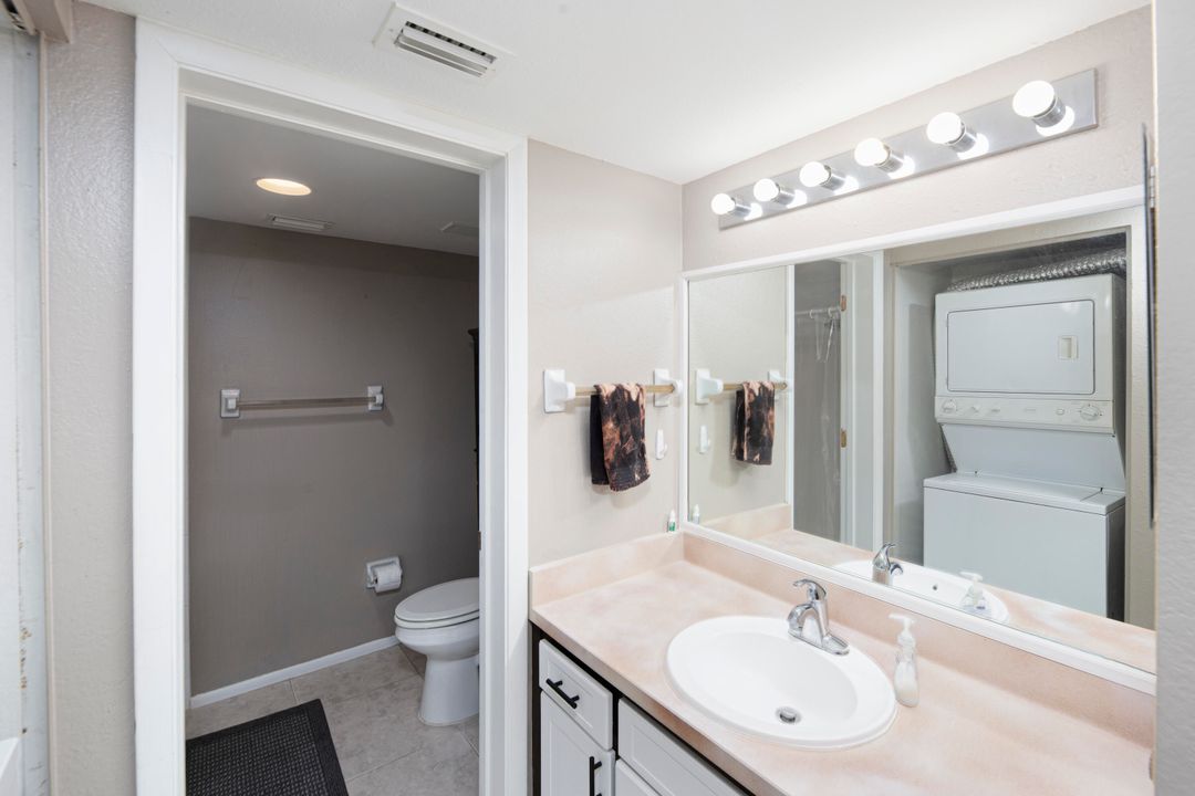 En Venta: $180,000 (2 camas, 2 baños, 874 Pies cuadrados)