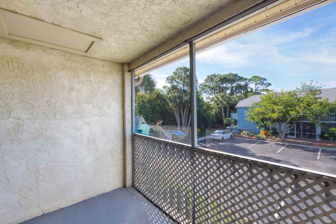 En Venta: $180,000 (2 camas, 2 baños, 874 Pies cuadrados)