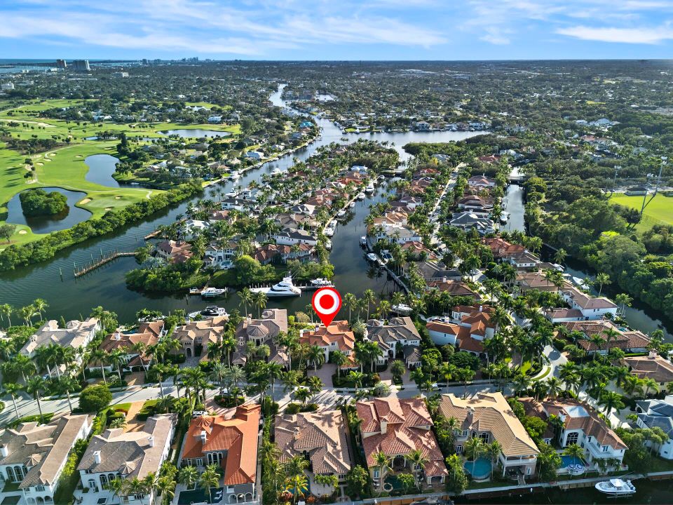 For Sale: $5,950,000 (5 beds, 5 baths, 5006 Square Feet)