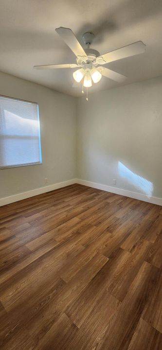 出租: $2,400 (2 贝兹, 1 浴室, 1000 平方英尺)