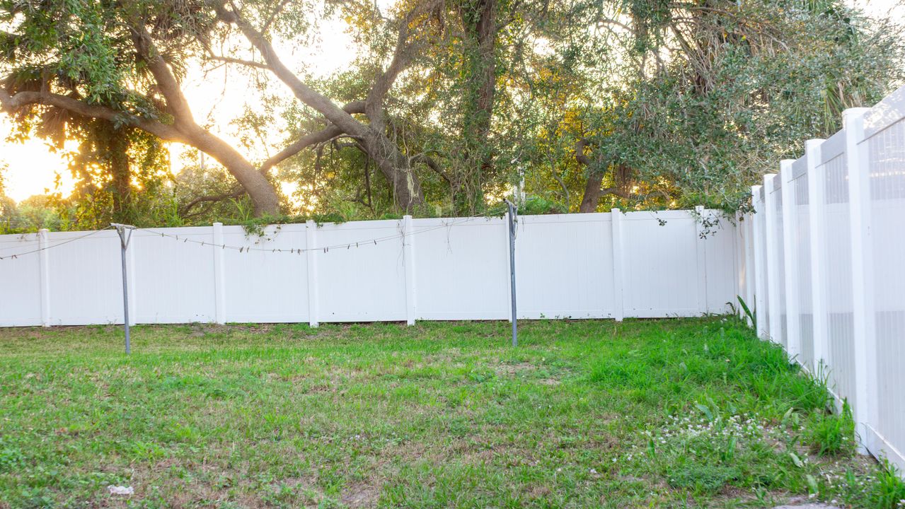 出租: $1,650 (2 贝兹, 1 浴室, 1300 平方英尺)