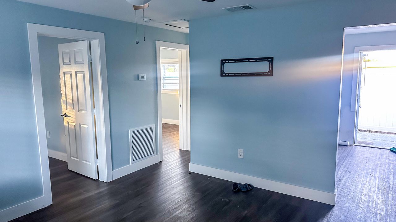 出租: $1,650 (2 贝兹, 1 浴室, 1300 平方英尺)