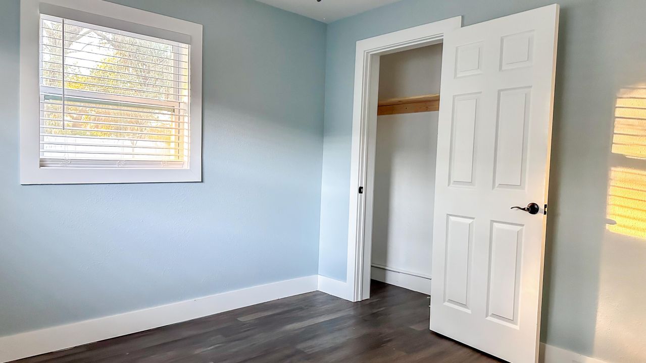 出租: $1,650 (2 贝兹, 1 浴室, 1300 平方英尺)