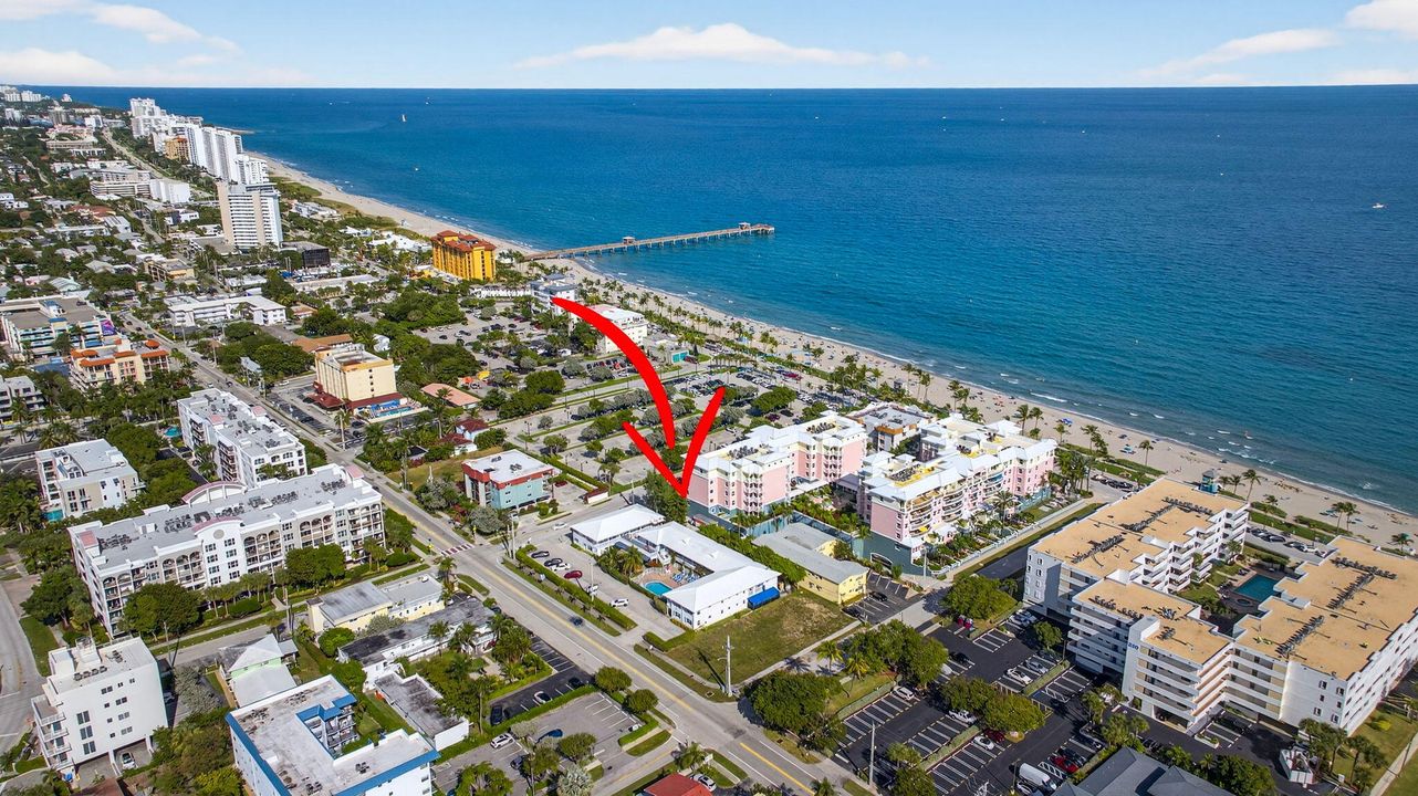 For Sale: $1,049,000 (3 beds, 3 baths, 2327 Square Feet)