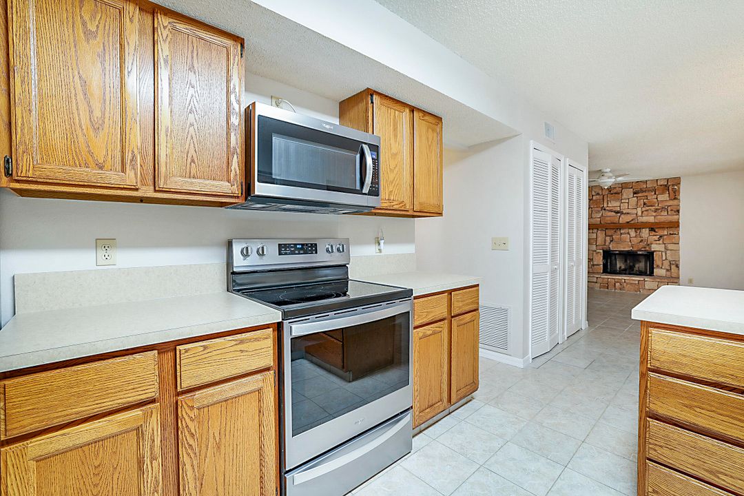 For Sale: $624,900 (3 beds, 2 baths, 2005 Square Feet)