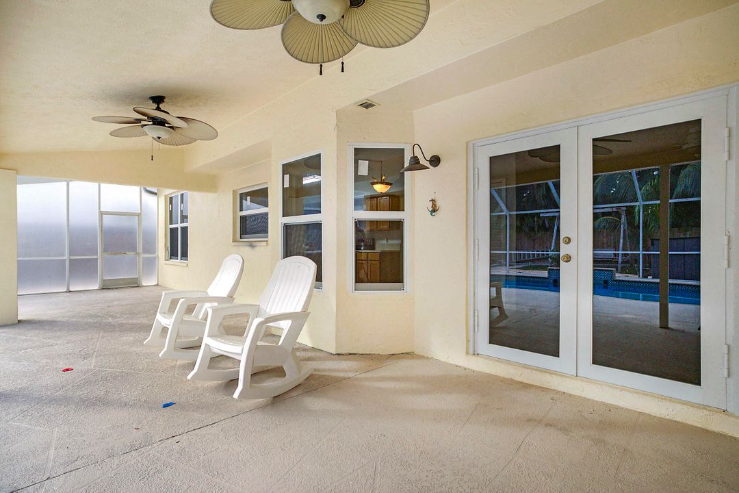 For Sale: $624,900 (3 beds, 2 baths, 2005 Square Feet)