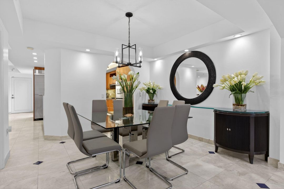 For Sale: $1,049,000 (3 beds, 3 baths, 2327 Square Feet)