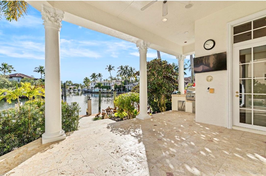 For Sale: $5,950,000 (5 beds, 5 baths, 5006 Square Feet)