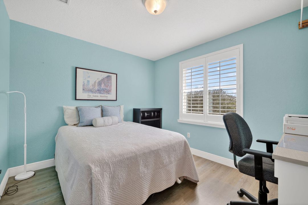 На продажу: $255,000 (2 спален, 2 ванн, 1224 Квадратных фут)