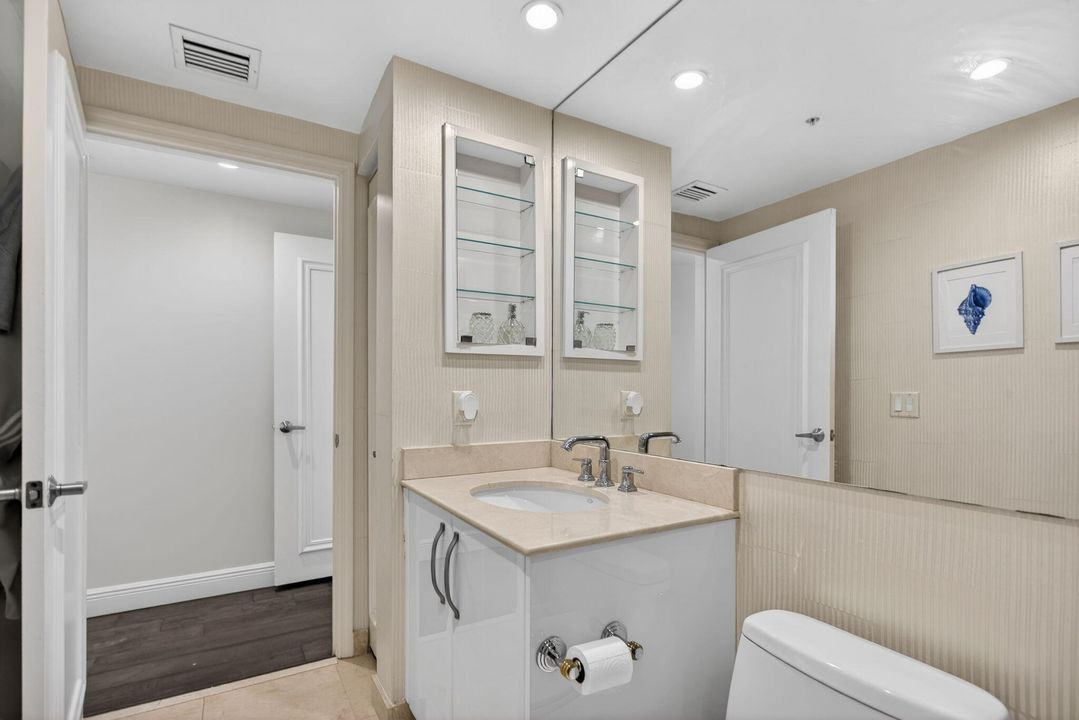 For Sale: $1,049,000 (3 beds, 3 baths, 2327 Square Feet)