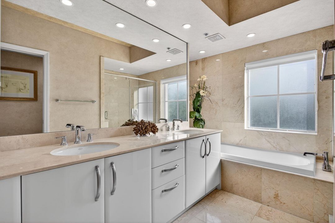 For Sale: $1,049,000 (3 beds, 3 baths, 2327 Square Feet)