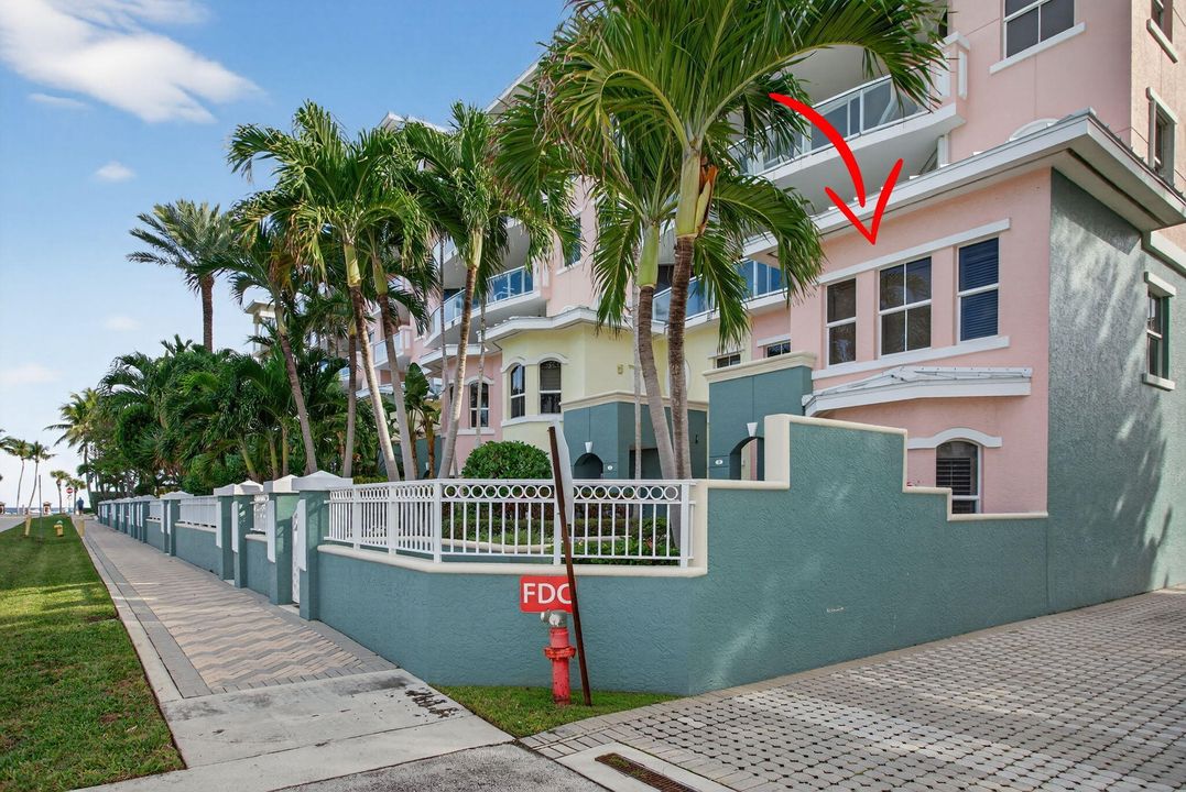 For Sale: $1,049,000 (3 beds, 3 baths, 2327 Square Feet)