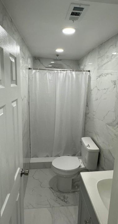 For Rent: $2,300 (2 beds, 2 baths, 1100 Square Feet)