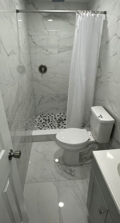 For Rent: $2,300 (2 beds, 2 baths, 1100 Square Feet)