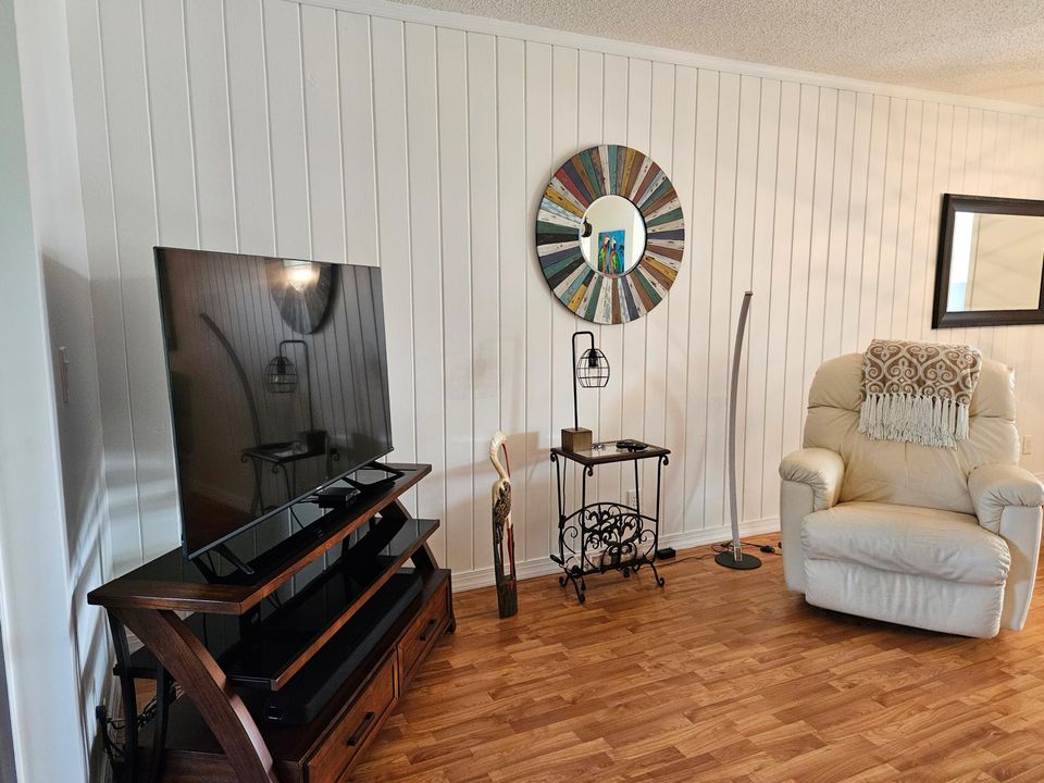 En Venta: $124,900 (1 camas, 1 baños, 662 Pies cuadrados)