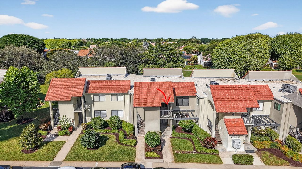 На продажу: $265,000 (2 спален, 2 ванн, 1280 Квадратных фут)