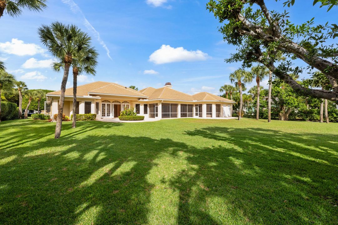 For Sale: $6,000,000 (4 beds, 4 baths, 3785 Square Feet)
