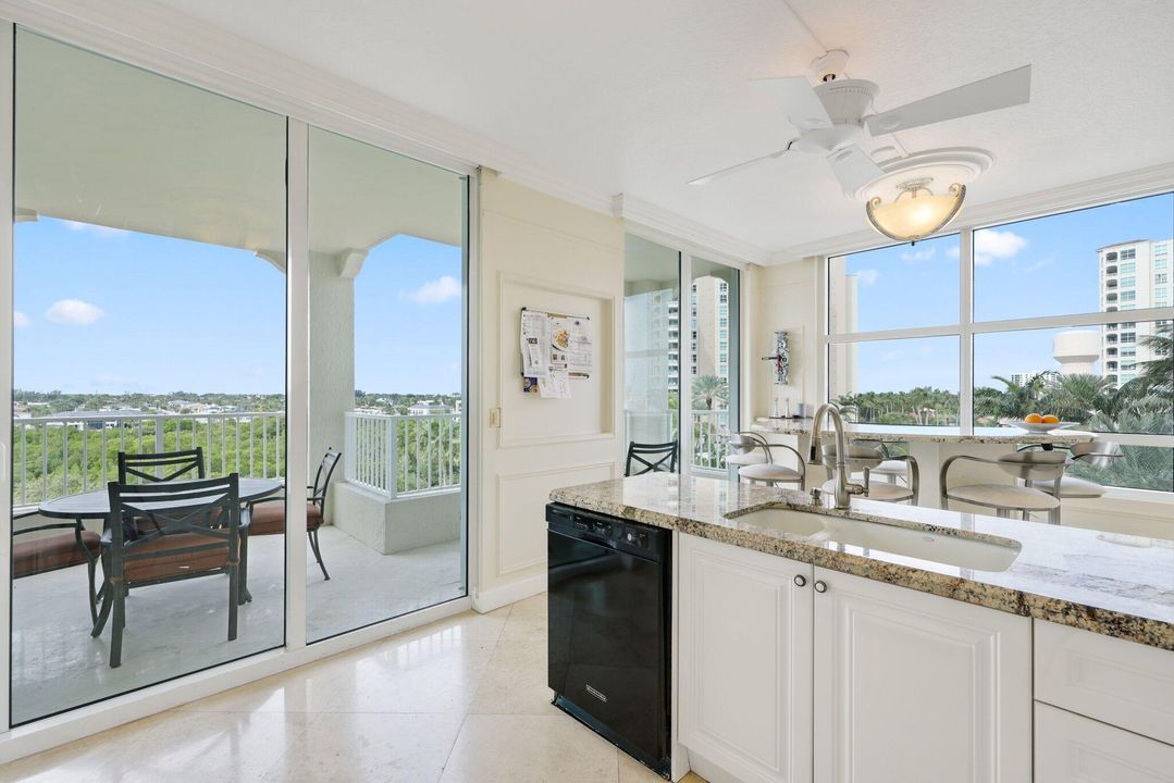 For Sale: $2,295,000 (3 beds, 3 baths, 2788 Square Feet)