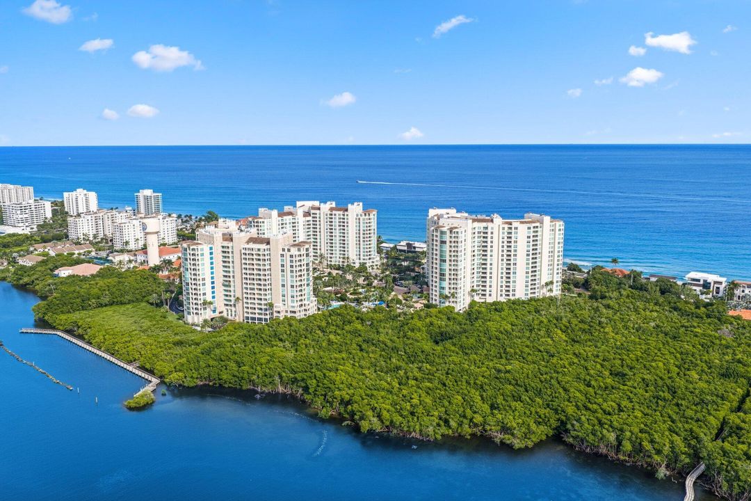 For Sale: $2,295,000 (3 beds, 3 baths, 2788 Square Feet)