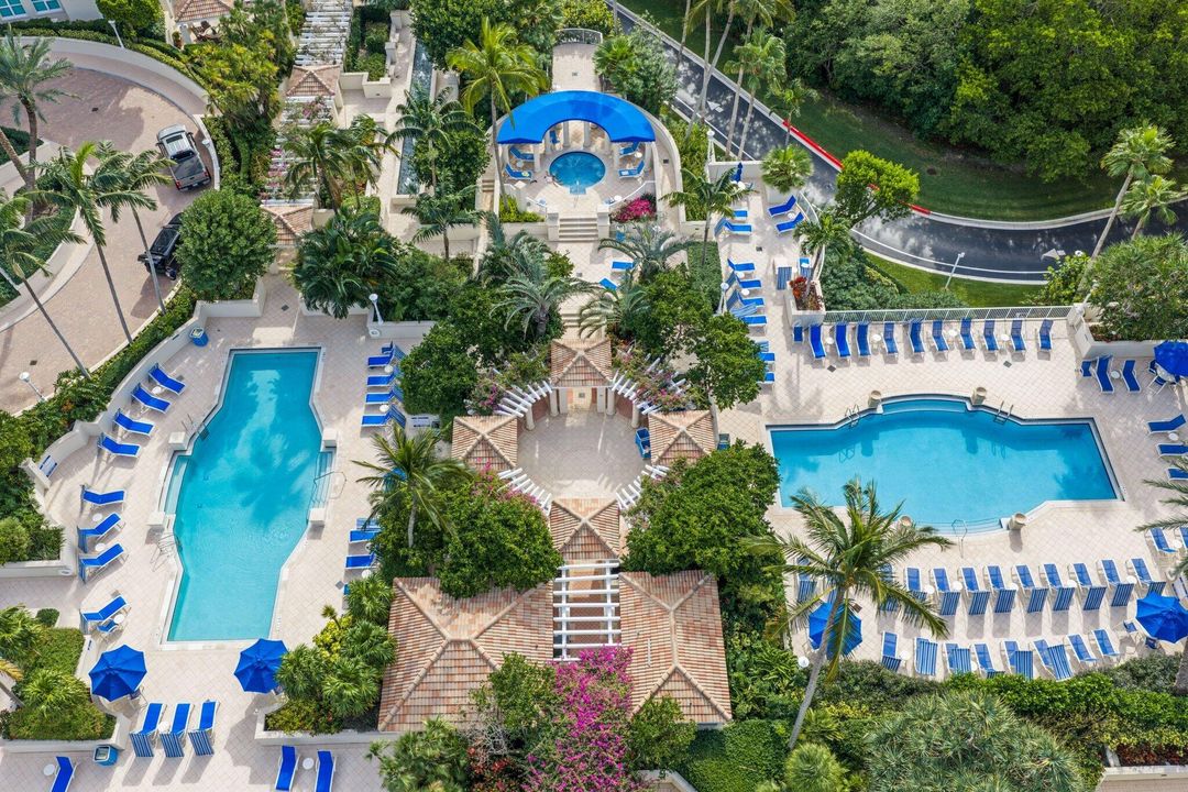 For Sale: $2,295,000 (3 beds, 3 baths, 2788 Square Feet)